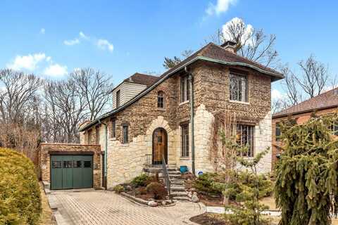 2136 W HOWLAND Avenue, Chicago, IL 60643