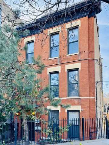 1302 N Cleveland Avenue, Chicago, IL 60610