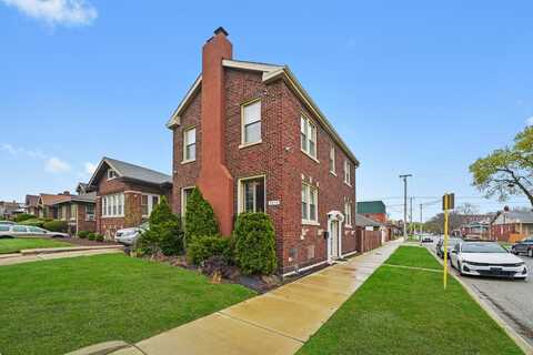 7359 S Constance Avenue, Chicago, IL 60649