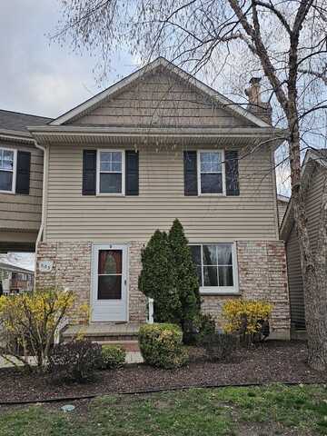 833 Village Quarter Road, West Dundee, IL 60118