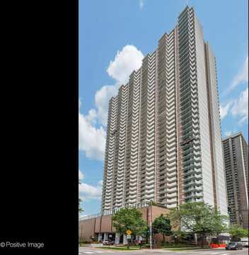 6033 N Sheridan Road, Chicago, IL 60660