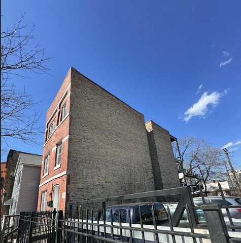 944 W 18TH Street, Chicago, IL 60608