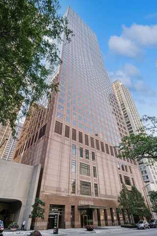 161 E CHICAGO Avenue, Chicago, IL 60611