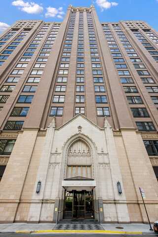 680 N Lake Shore Drive, Chicago, IL 60611