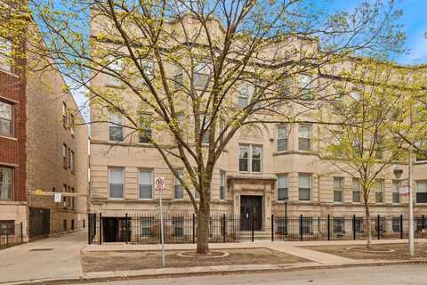 3749 N Fremont Street, Chicago, IL 60613