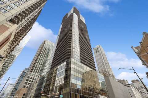 10 E Ontario Street, Chicago, IL 60611