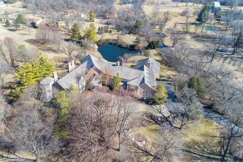 560 Oak Knoll Road, Barrington, IL 60010