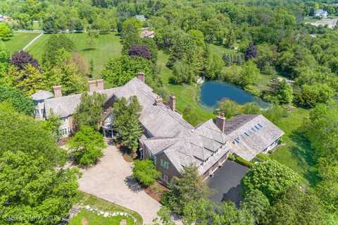 560 Oak Knoll Road, Barrington, IL 60010