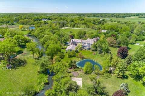 560 Oak Knoll Road, Barrington, IL 60010