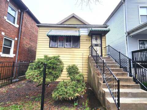 8613 S Colfax Avenue, Chicago, IL 60617