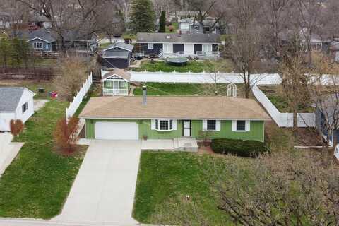 1402 Eastwood Lane, McHenry, IL 60051