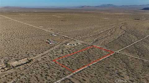 747 Joshua Tree Road, Landers, CA 92285
