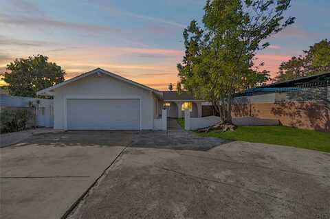 8213 Ethel Avenue, North Hollywood, CA 91605