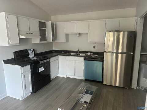 3705 Squaw Valley Drive, Huntsville, AL 35805