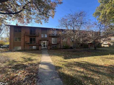 406 N D Unit 2D Street, Fairfield, IA 52556
