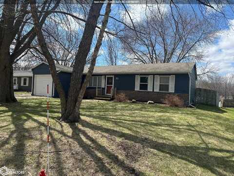 35 Park Lane, Clear Lake, IA 50428