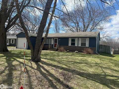 35 Park Lane, Clear Lake, IA 50428