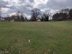 Cambridge Road, Coshocton, OH 43812