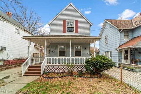 6915 Lawn Avenue, Cleveland, OH 44102