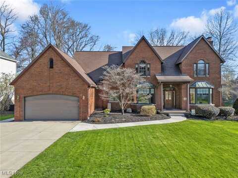78 Steeplechase Lane, Munroe Falls, OH 44262
