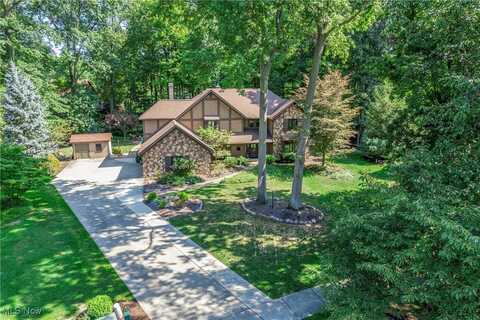 169 Plymouth Drive, Bay Village, OH 44140