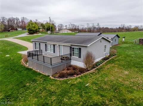 3860 Township Road 162, Sugarcreek, OH 44681