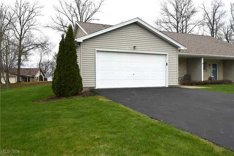 521 E Wilcox Lane, Youngstown, OH 44515