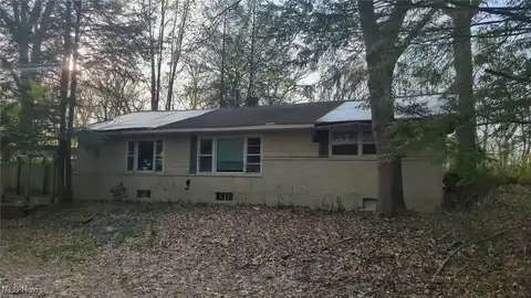 315 Loma Drive, Akron, OH 44319