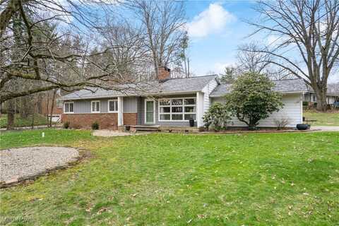 3908 GREENFIELD Road, Uniontown, OH 44685