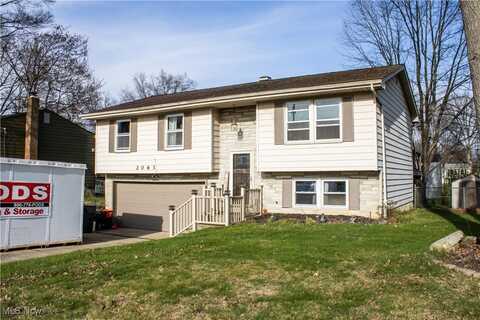 2063 Woodland Trace, Youngstown, OH 44515