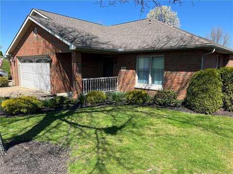 203 Pinehurst Drive, Dover, OH 44622