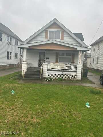 10204 Parkview Avenue, Garfield Heights, OH 44125