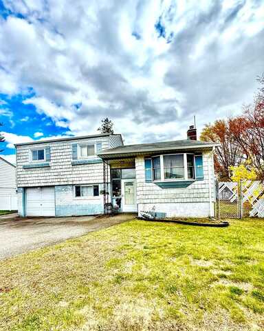 71 Jamaica Ave, Plainview, NY 11803