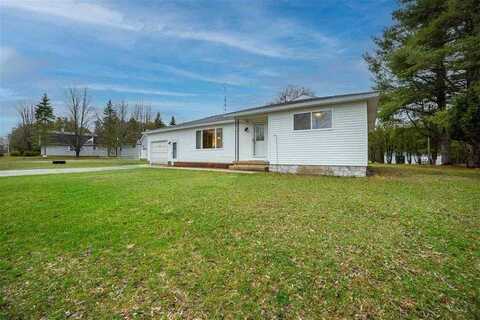 3823 Sweetbrier, Charlevoix, MI 49720