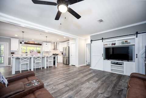 676 CR 4005, Timpson, TX 75975