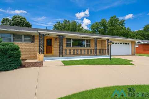 1900 Enloe Drive, Clovis, NM 88101