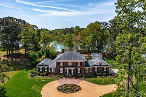 106 Windy Lane, Kilmarnock, VA 22482