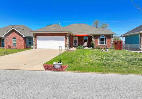 1409 W 9th Street, Grove, OK 74344