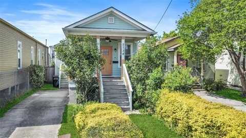 2738 CLEVELAND Avenue, New Orleans, LA 70119