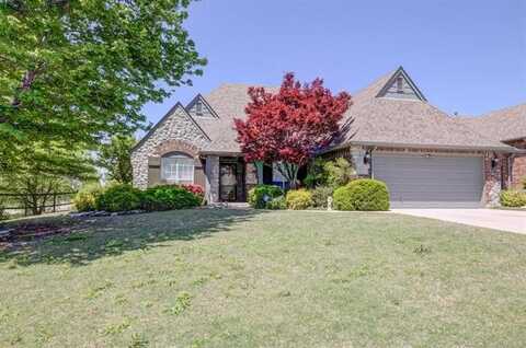 720 W Helena Street, Broken Arrow, OK 74012