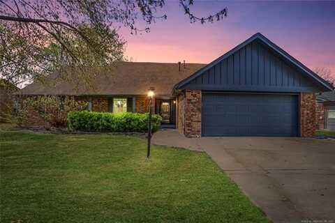 7450 E 84th Street, Tulsa, OK 74133