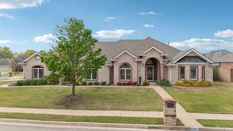 5565 NE Parkhill Drive, Bartlesville, OK 74006
