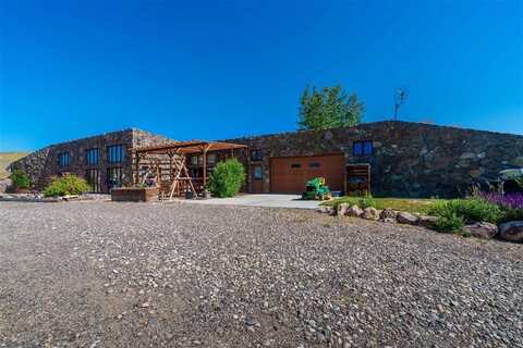 53 Nelson Ln, Cody, WY 82414