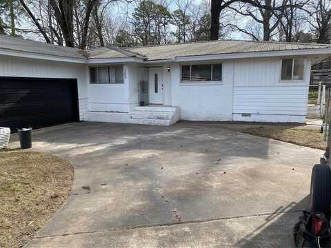 205 Wallace Street, Broken Bow, OK 74728