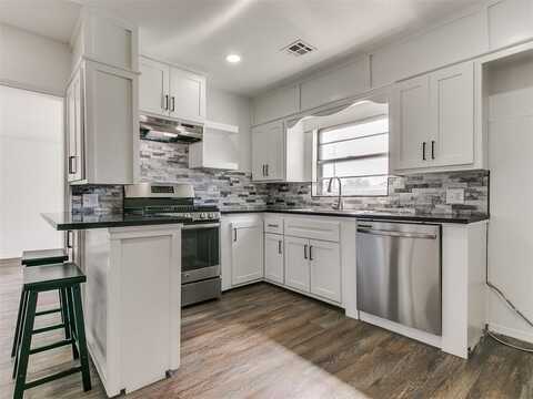 603 N Madison Avenue, Blanchard, OK 73010