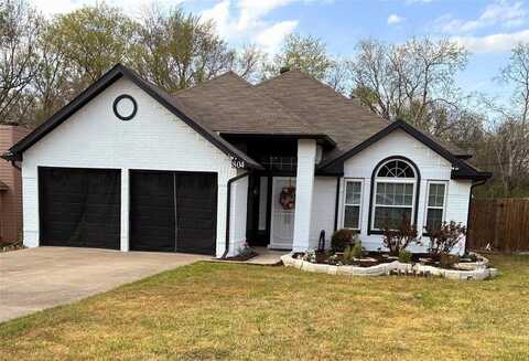 804 Clover Hill Lane, Cedar Hill, TX 75104