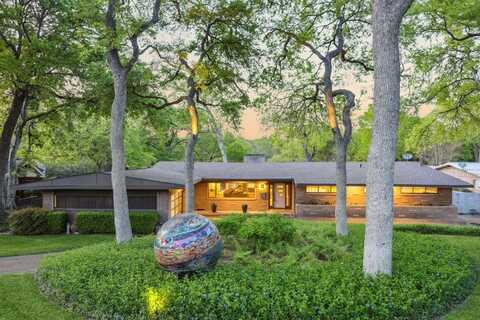 9135 Vinewood Drive, Dallas, TX 75228