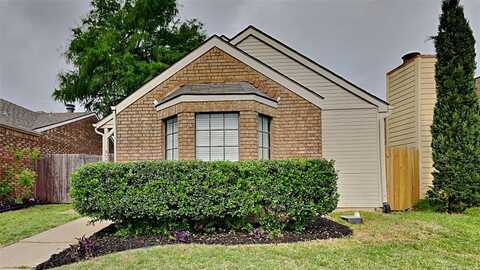 329 Teakwood Lane, Lewisville, TX 75067
