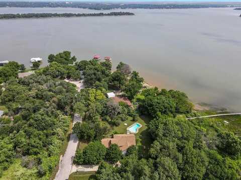 2569-a Castle Circle, Fort Worth, TX 76108