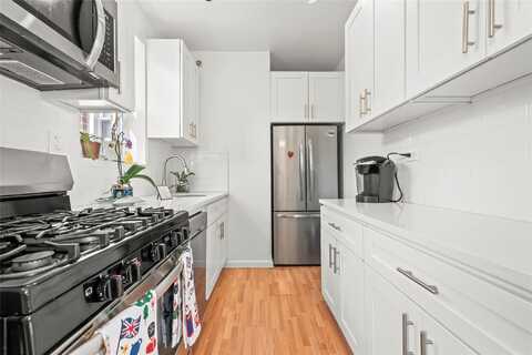 640 West 231st Street, Bronx, NY 10463